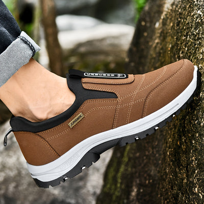 אורתוקלאוד AquaFit – נעלי מים ונוחות רב-שימושיות לגברים ונשים